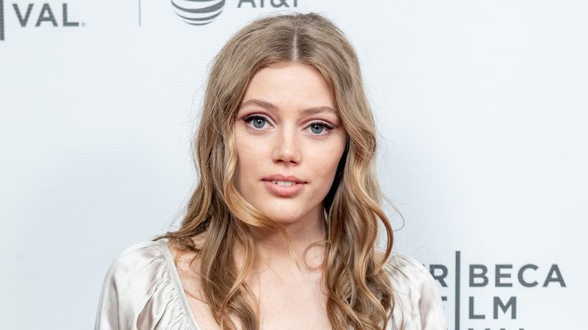 Grace Van Dien im Mai 2019