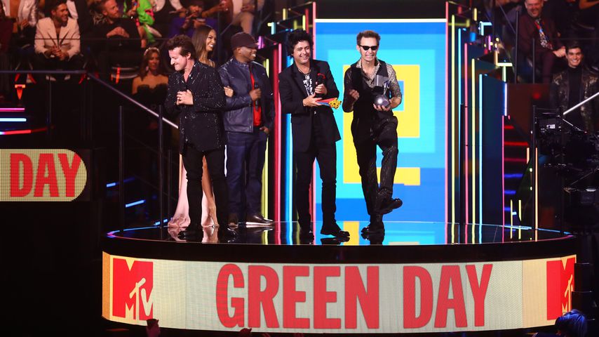 Green Day-Sänger: Aus der Rehab auf die Bühne