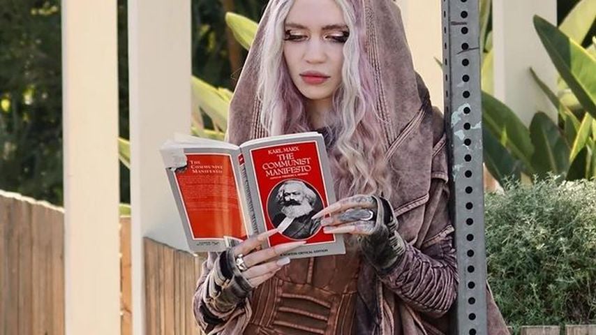 Grimes, Sängerin