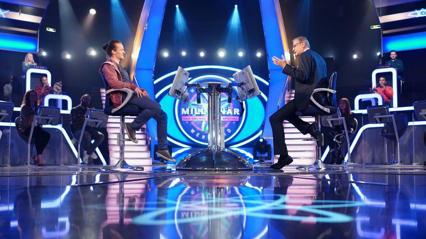 Günther Jauch mit Janos Pigerl bei "Wer wird Millionär? Das große Zocker-Special"