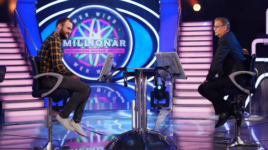 Günther Jauch mit Niklas Bayer bei "Wer wird Millionär?"