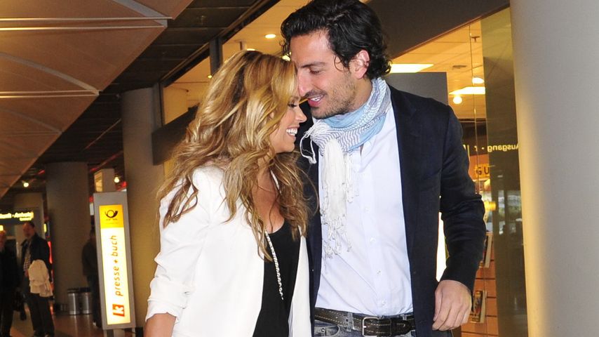 Liebes-Beweis: Hier kuschelt Sylvie van der Vaart
