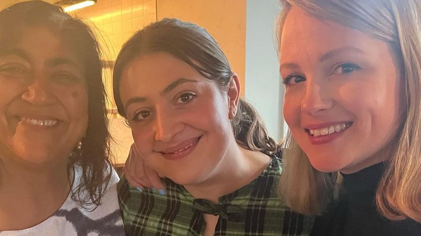 "Frontalknutschen"-Regisseurin Gurinder Chadha und die Filmstars Georgia Groome und Kimberley Nixon