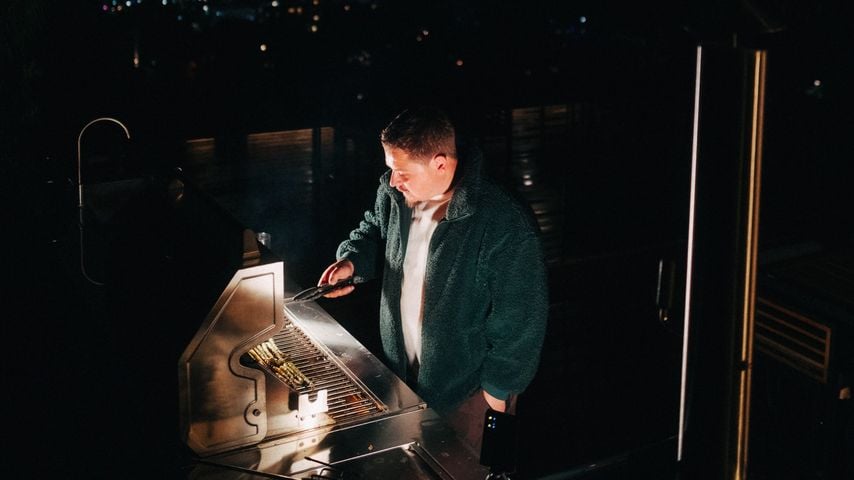 Gustav Schäfer am Grill, 2026