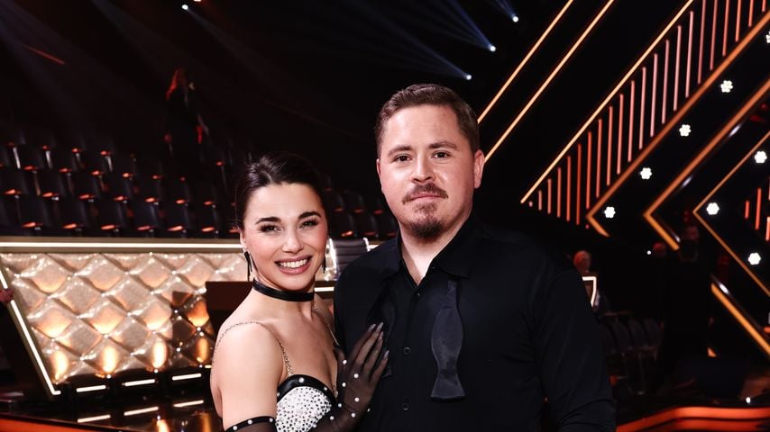 Gustav Schäfer und Anastasia Maruster bei der Auftaktshow von "Let's Dance" in den MMC Studios Köln