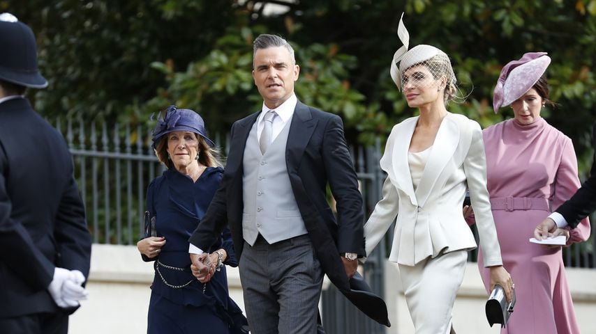 Gwen Field, Robbie Williams und Ayda Field bei Prinzessin Eugenies Hochzeit im Oktober 2018