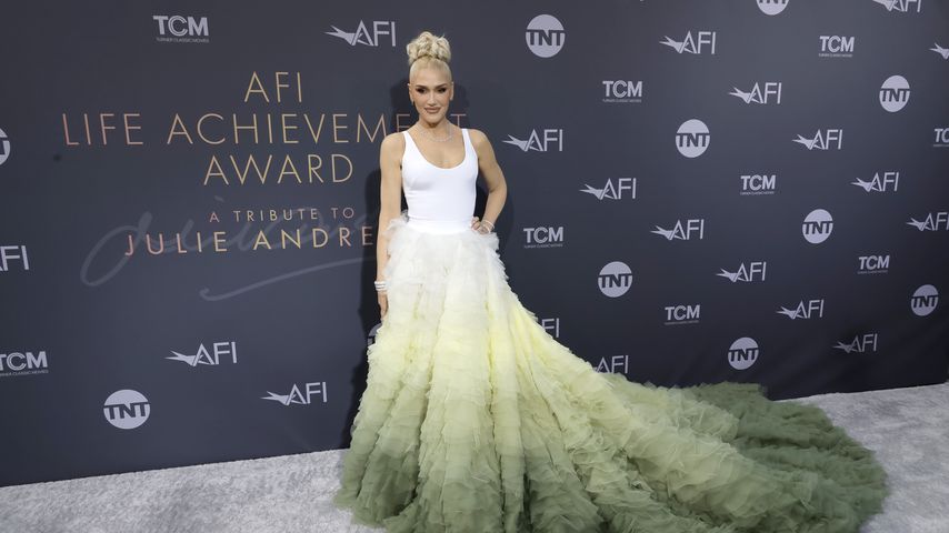 Hingucker: Gwen Stefani bezaubert in XXL-Robe bei AFI Gala
