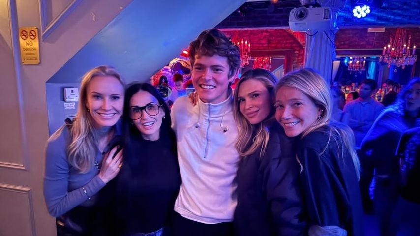 Gwyneth Paltrow mit ihrem Sohn Moses und Freunden in New York City