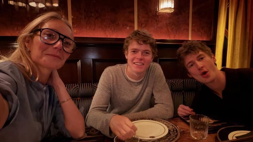 Gwyneth Paltrow mit ihrem Sohn Moses in einem Steak-Restaurant in New York City