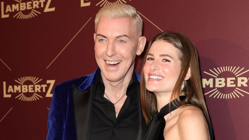 H.P. Baxxter und seine Sara strahlen auf dem roten Teppich!