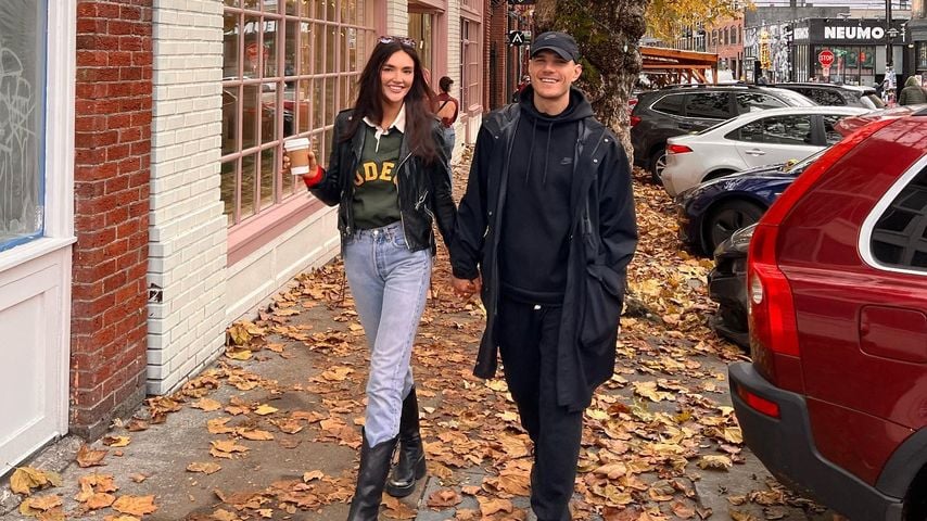 Hailee Lautenbach und Chris Zylka