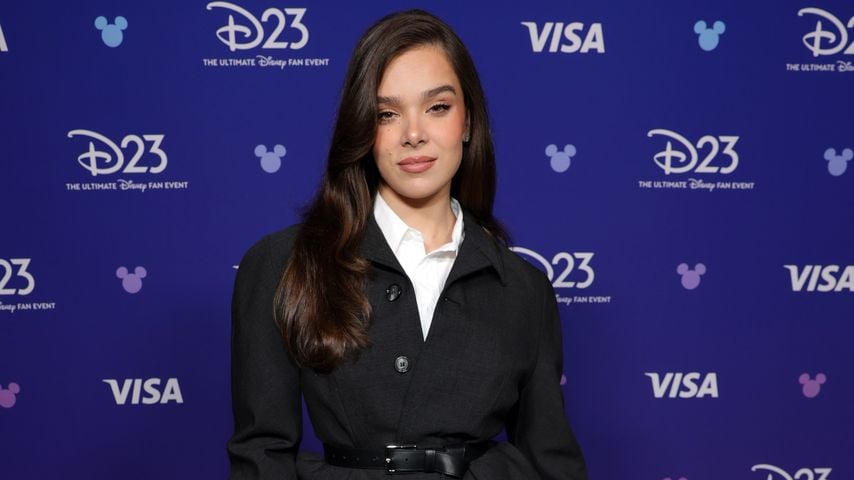 Nach Geburt: Hailee Steinfeld feiert ihr Red-Carpet-Comeback