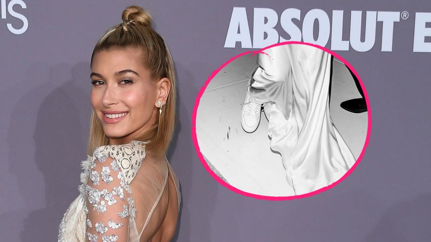 Fashion-Sünde? Hailey Bieber trug Sneaker unter Brautkleid