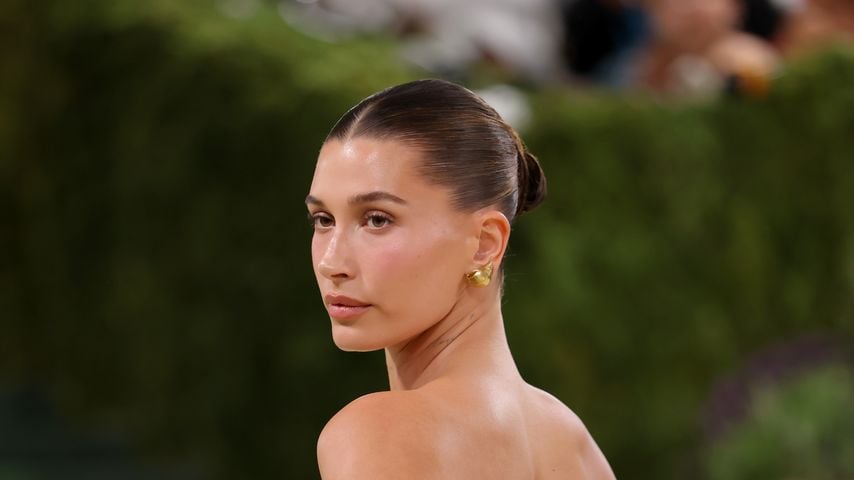 Hailey Bieber bei der Met Gala 2026 im Metropolitan Museum of Art in New York