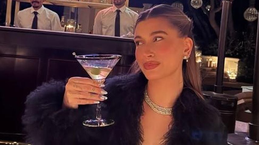 Hailey Bieber auf ihrer Geburtstagsparty 2024