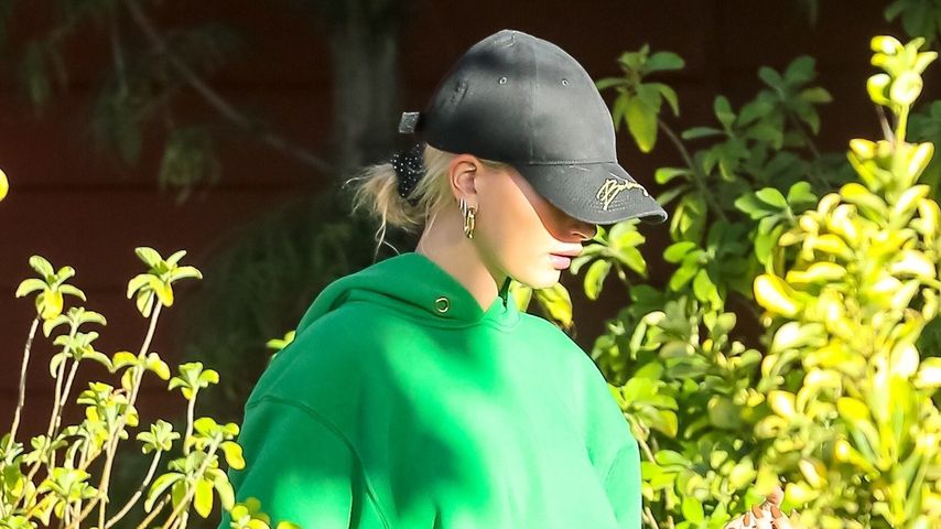 Hailey Bieber in Los Angeles