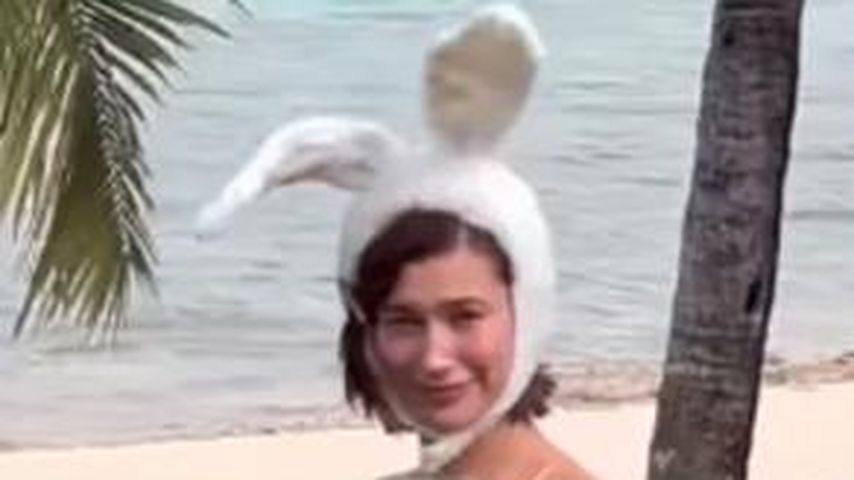 Hailey Bieber als Osterhase, 2024