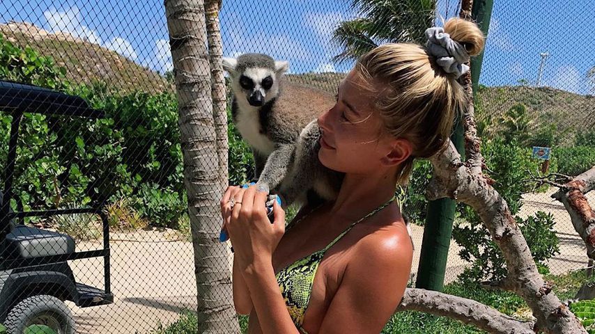 Hailey Bieber im Urlaub