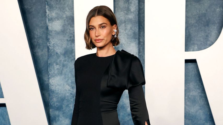 Hailey Bieber auf der Vanity Fair Oscar Party 2023