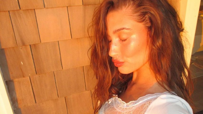 Hailey Bieber im März 2024