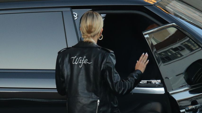 Hailey Bieber in Los Angeles, 2019