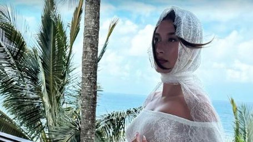 Hailey Bieber im Mai 2024