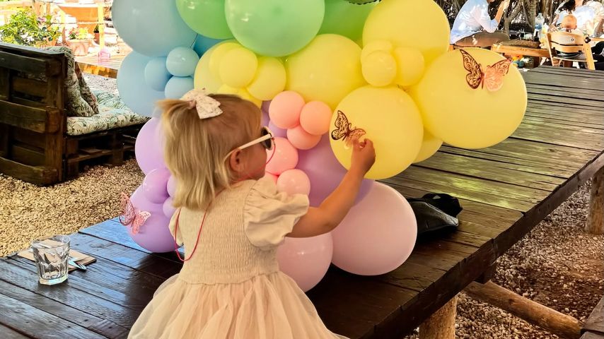 Hailey-Su Haller, Tochter von Jessica und Johannes Haller