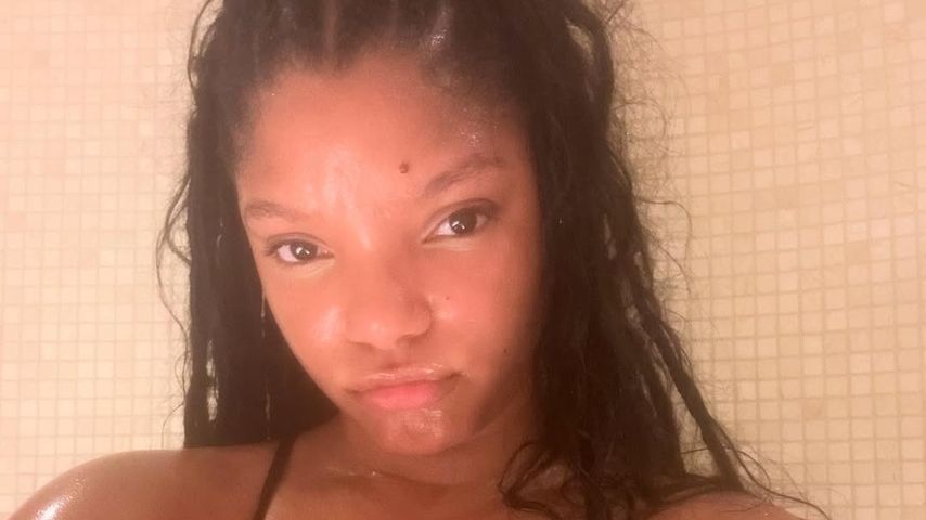 Heißes Pic: Halle Bailey zeigt sich verschwitzt in der Sauna