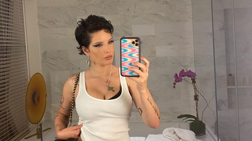 Nach Geburt von Sohn: Halsey deutet weiteren Kinderwunsch an