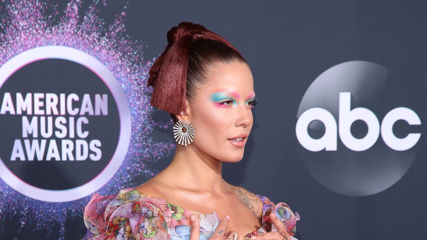 Halsey bei den American Music Awards 2019