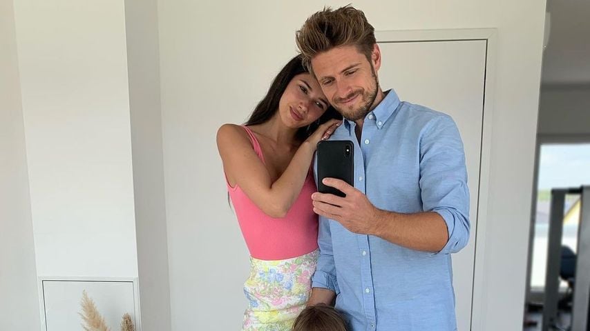 Hanna und Jörn Schlönvoigt mit ihrer Tochter Delia