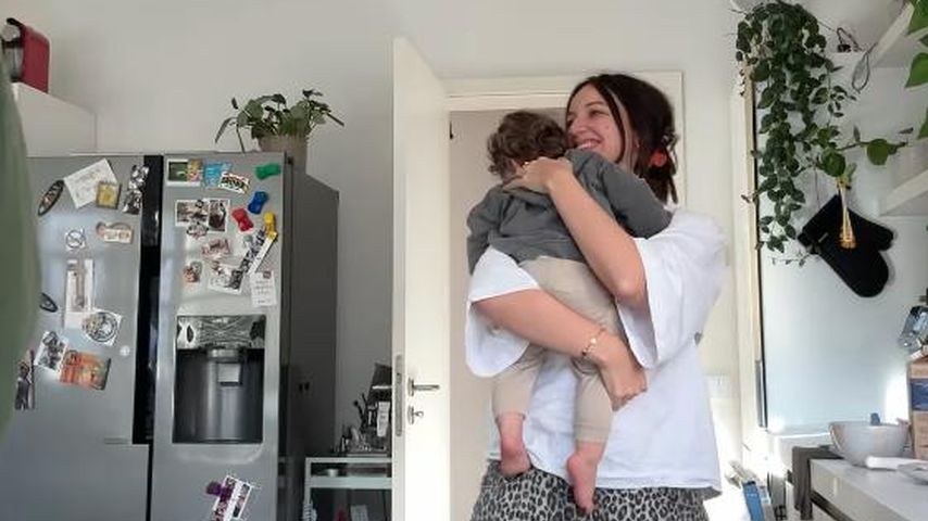 Hannah Kerschbaumer mit ihrem Sohn Josh, Dezember 2024