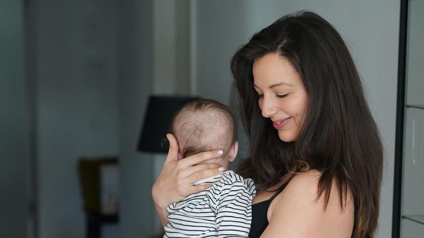 Schwangerschaftsfragen von Fans belasten Hannah Kerschbaumer