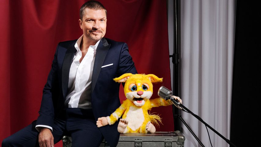 Hardy Krüger jr. und  Plüsch-Maki Polly bei "Pretty in Plüsch"