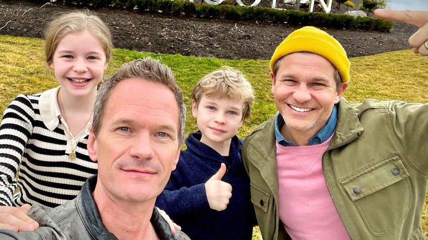 Neil Patrick Harris, David Burtka und ihre Kinder im März 2022