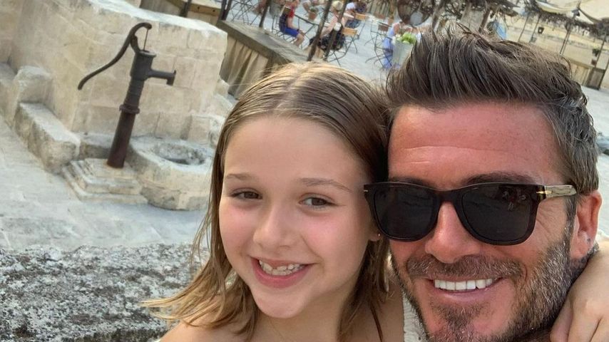 Harper Seven Beckham und David Beckham im April 2023