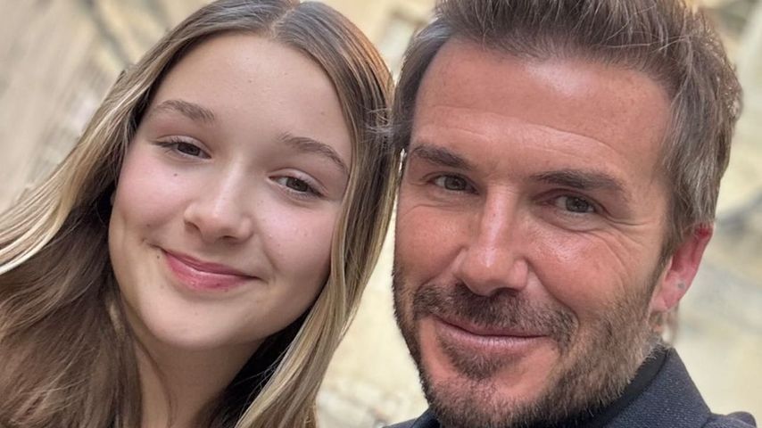 Harper Seven Beckham und David Beckham im März 2023