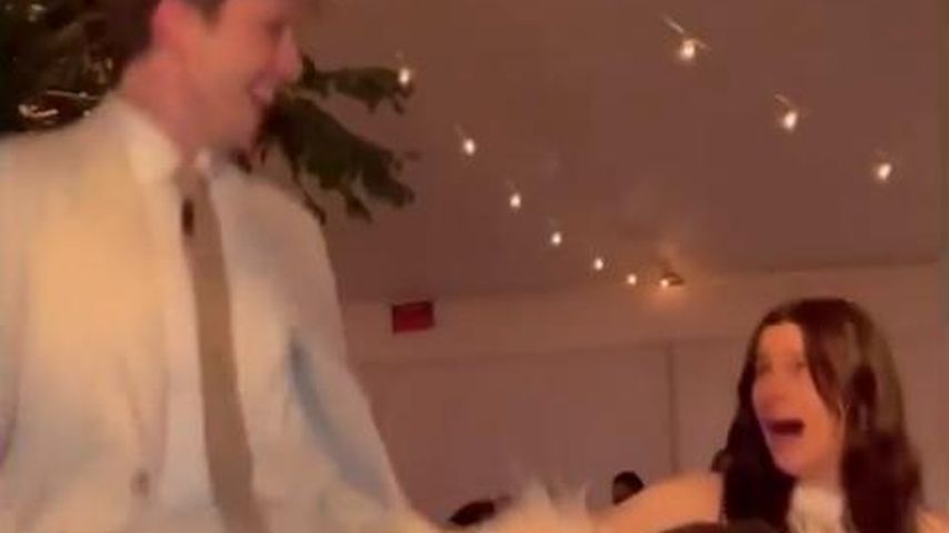 Harry McNally und Sasha Spielberg bei ihrer Hochzeit