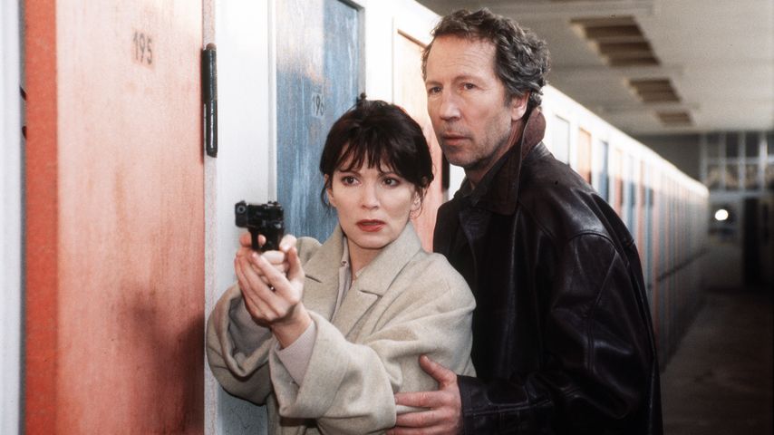 Hartmut Becker mit Iris Berben im Film "Rosa Rot"