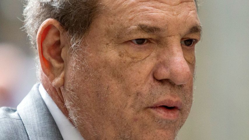 Einsames Silvester? Harvey Weinstein isst alleine Eis