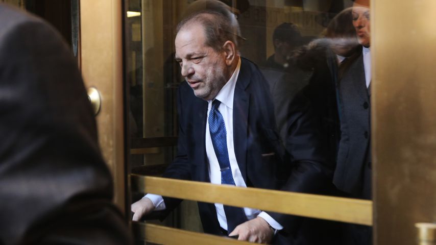 Harvey Weinstein verlässt ein Gericht in New York