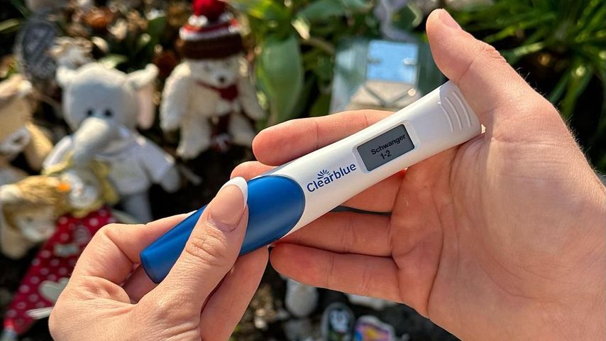 HealthyMandys positiver Schwangerschaftstest vor Rios Grab