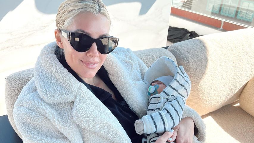Stillen fiel schwer: Heather Rae Youngs Sohn hat Gelbsucht