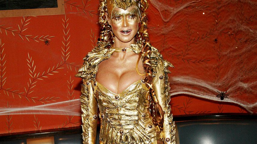 Heidi Klum auf ihrer Halloween-Party in NYC im Oktober 2003