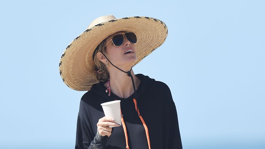 Mal ein ganz anderer Look: Heidi Klum mit Sombrero unterwegs