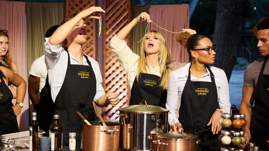 Heidi Klum mit den GNTM-Kandidaten