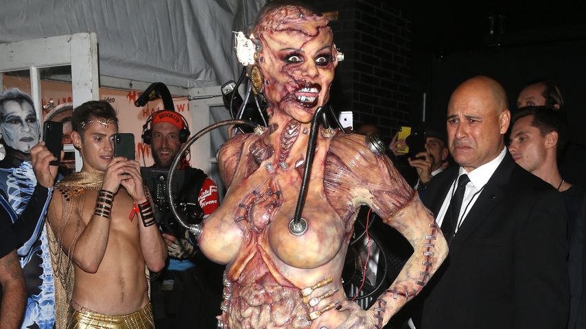 Heidi Klum posiert als gruseliger Alien, Oktober 2019