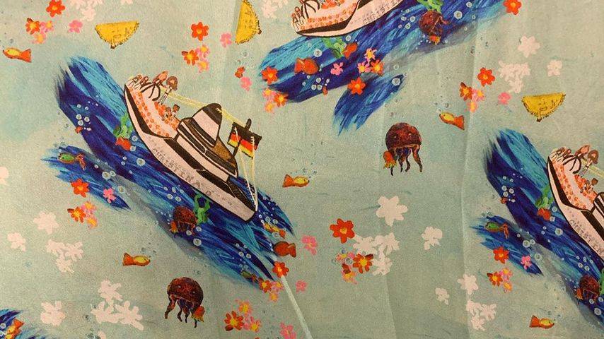 Heidis Kleid mit dem Hochzeitsbild ihrer Kinder