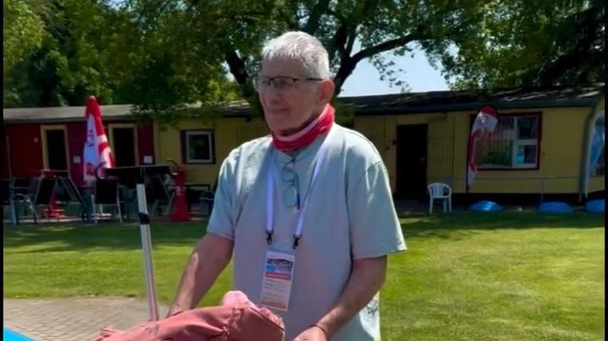 Nach Gesundheitskrise: Heinz Hoenig geht wieder ins Freibad