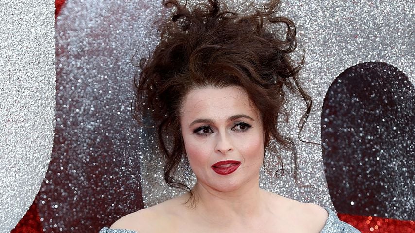 Verlobt? Helena Bonham Carter trägt einen verdächtigen Ring